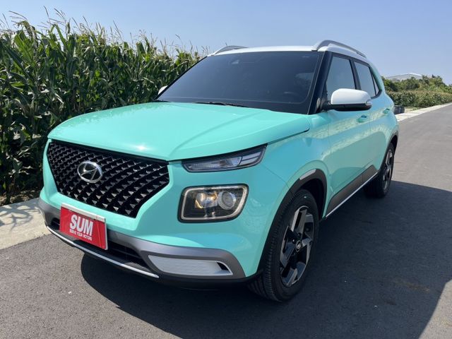B款雙色限定版 I-KEY 車道偏移 無線充電 一手車里程保證  第1張相片