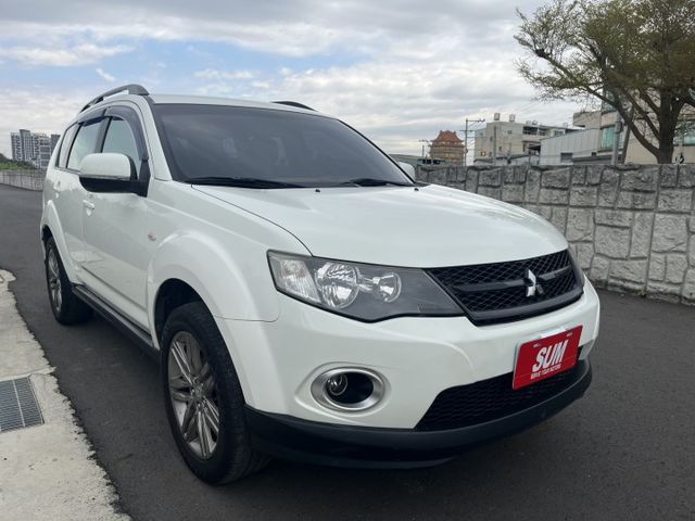 IO版 漂亮一手車 認證+保固  第2張相片