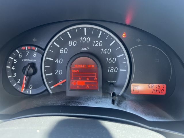 實跑58000km 車況極佳 難得一見的優質代步車  第12張相片