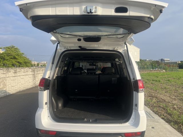 後座空調 里程保證 最實用的客貨兩用車 認證+保固 讓您買得安心 開得放心  第18張相片