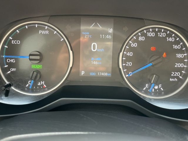 2.5油電版.舒適 安全 省油 兼具的最佳SUV .超低里程保證全車原鈑件.就像新車一樣.原保固中.現在正是買車最佳時機  第14張相片