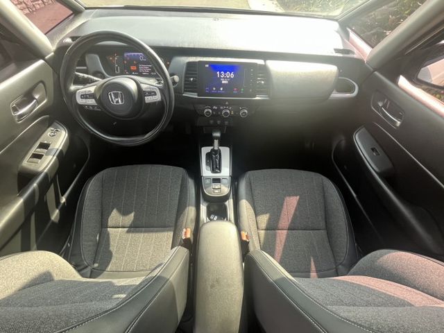 超優質五門小房車 市區長途都可以 保值車款選它準沒錯  第9張相片