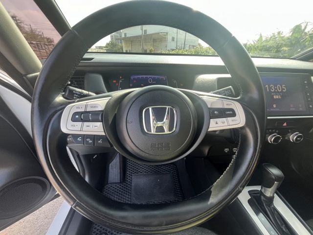 超優質五門小房車 市區長途都可以 保值車款選它準沒錯  第12張相片