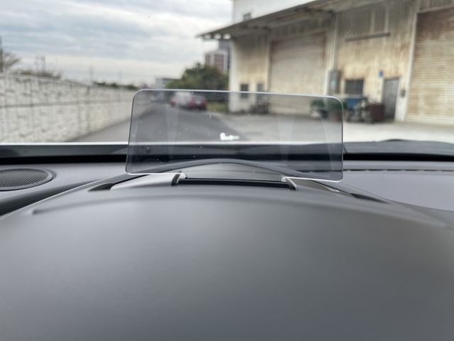 超漂亮一手車 全車原鈑件 頂級旗艦進化版 配備滿點 無線充電 Apple car play  第16張相片