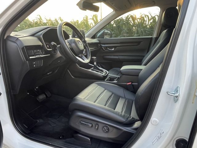 頂規P版 只跑9000KM 車況就跟新的一樣  第10張相片