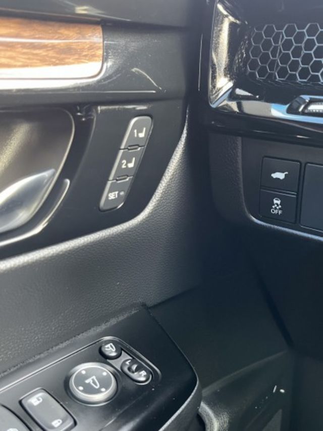 頂規P版 只跑9000KM 車況就跟新的一樣  第16張相片