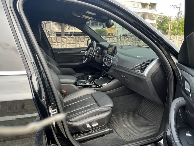 2022年式 G01第三代小改款(輕油電) 頂級30i M SPORT  第10張相片