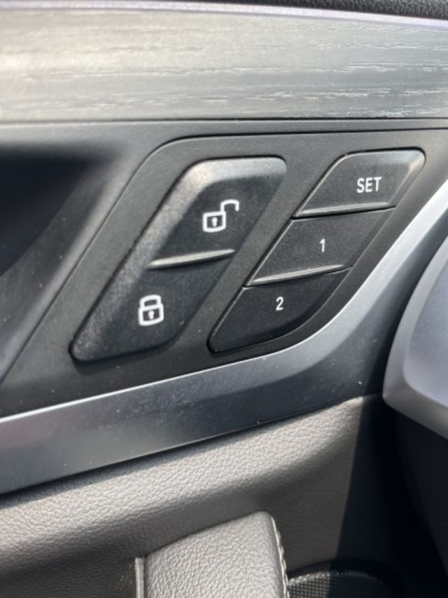 2022年式 G01第三代小改款(輕油電) 頂級30i M SPORT  第17張相片