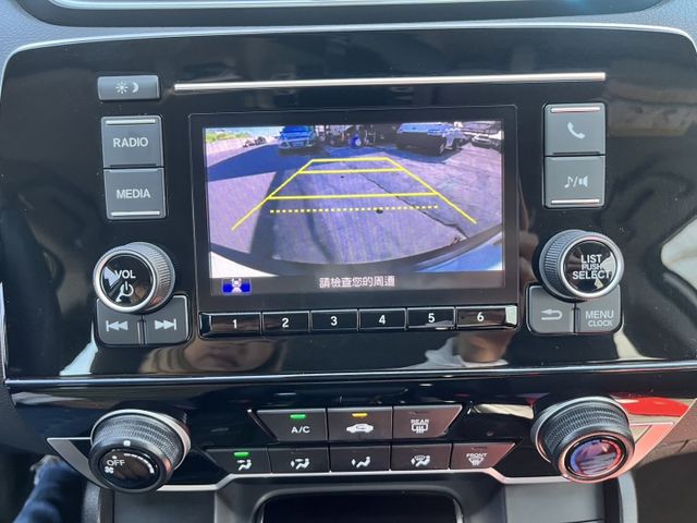 原鈑件.低里程就是王道~VTi版~有摸門解鎖 .定速.ACC主動跟車等配備超級滿~年份也超新~這價格把握起來  第16張相片