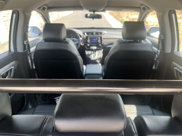 原鈑件.低里程就是王道~VTi版~有摸門解鎖 .定速.ACC主動跟車等配備超級滿~年份也超新~這價格把握起來  第18張相片