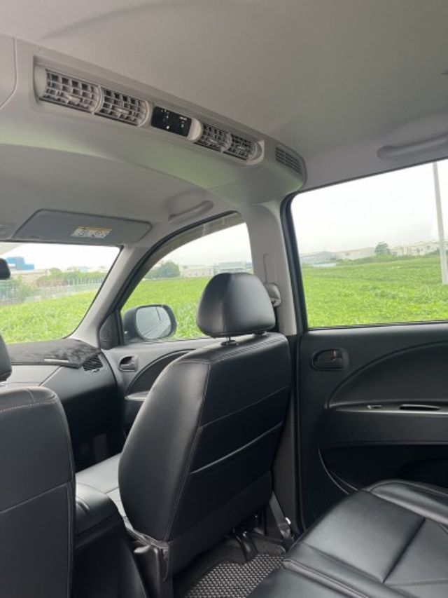 精緻型 有後箱冷氣出風口 電動後視鏡 超低里程保證 載人載貨都方便  第12張相片