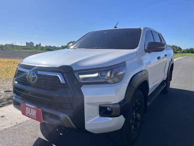 超級美的皮卡 全車原件無改裝 乾淨如新 無走工地無朔溪 底盤超乾淨漂亮  第1張相片
