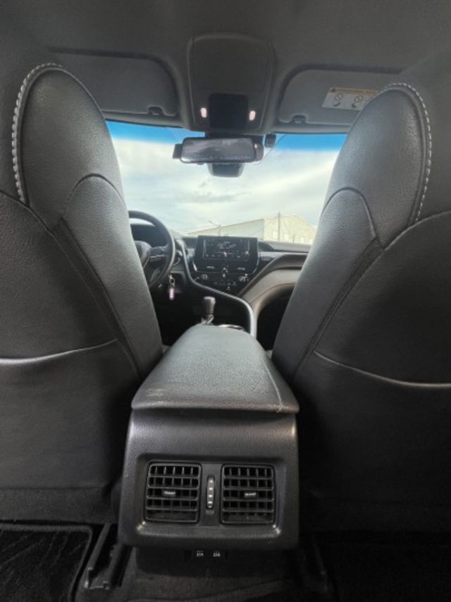 八代小改款~豪華版  ACC 定速 恆溫 車道偏移 循跡防滑 舒適又安全的大氣房車最佳選擇~  第13張相片