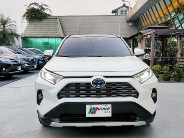TOYOTA豐田 RAV4  第3張相片