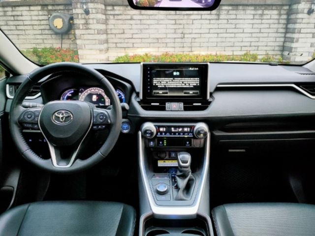 TOYOTA豐田 RAV4  第5張相片