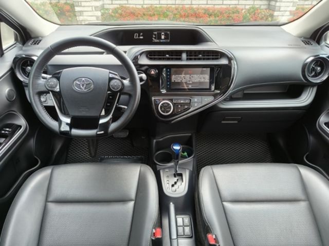 TOYOTA豐田 PRIUS C  第5張相片