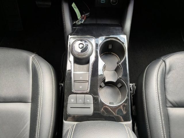 FORD福特 KUGA  第8張相片