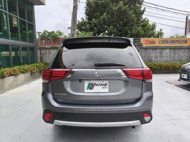 MITSUBISHI三菱 OUTLANDER  第4張相片