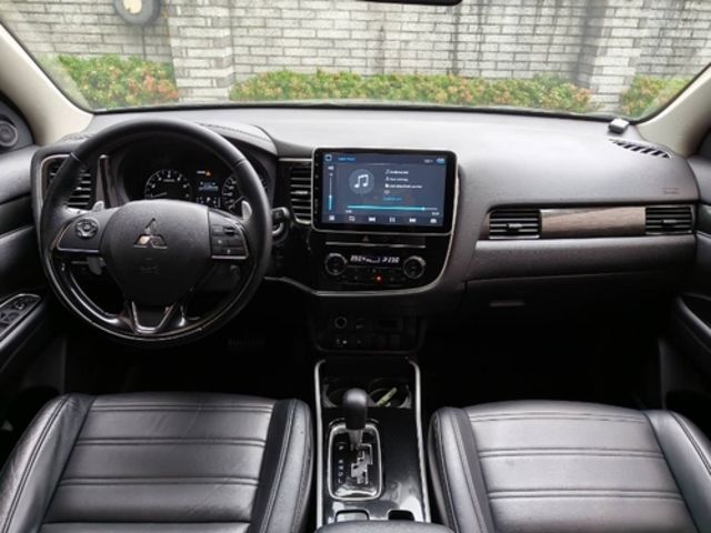 MITSUBISHI三菱 OUTLANDER  第5張相片
