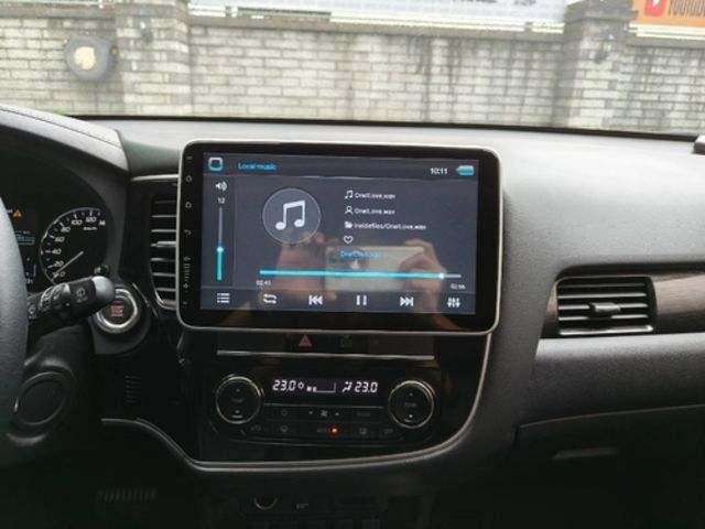 MITSUBISHI三菱 OUTLANDER  第9張相片