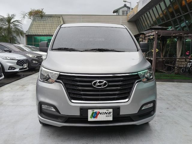 HYUNDAI現代 GRAND STAREX  第3張相片