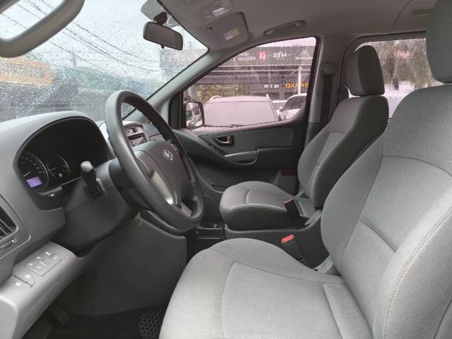 HYUNDAI現代 GRAND STAREX  第8張相片