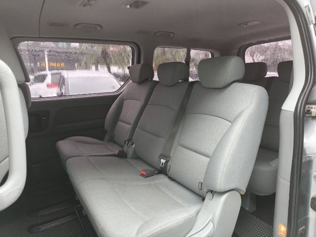 HYUNDAI現代 GRAND STAREX  第9張相片