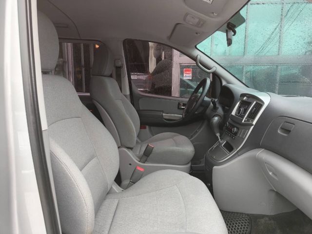 HYUNDAI現代 GRAND STAREX  第10張相片