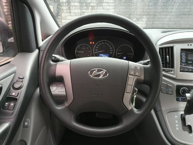 HYUNDAI現代 GRAND STAREX  第13張相片