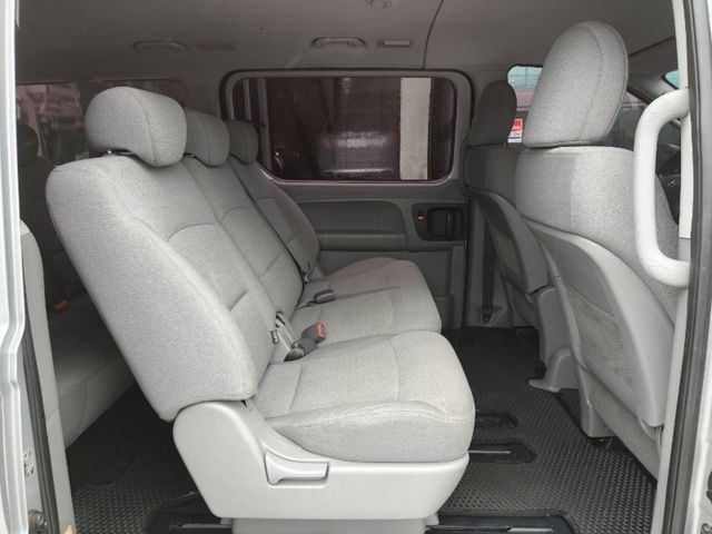HYUNDAI現代 GRAND STAREX  第14張相片