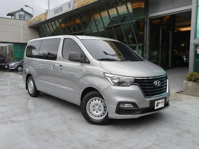 HYUNDAI現代 GRAND STAREX  第17張相片