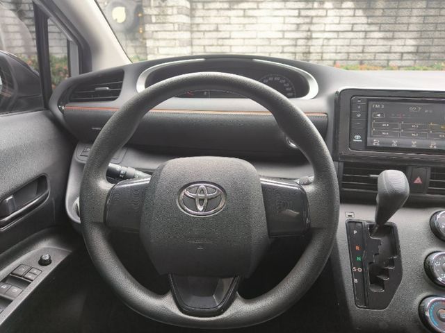TOYOTA豐田 SIENTA  第9張相片