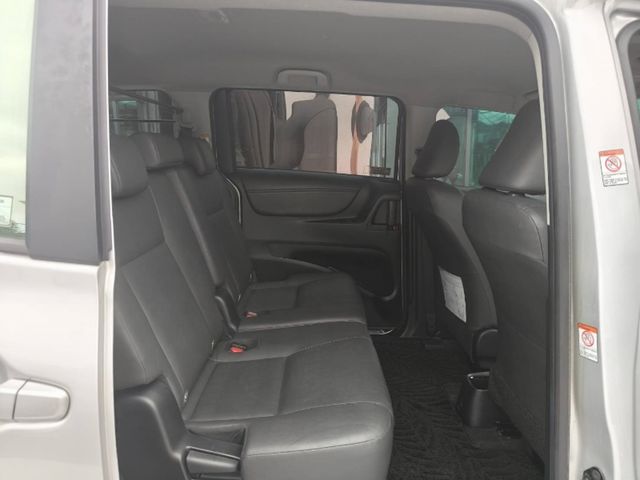 TOYOTA豐田 SIENTA  第10張相片