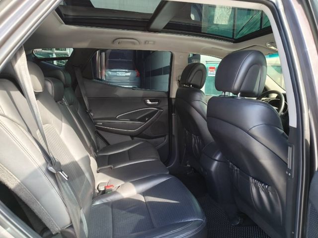 HYUNDAI現代 SANTA FE  第10張相片