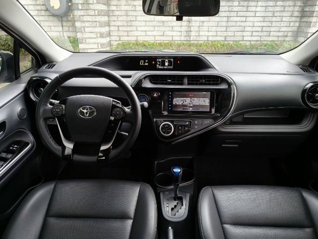 TOYOTA豐田 PRIUS C  第5張相片