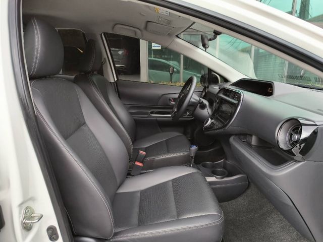 TOYOTA豐田 PRIUS C  第12張相片