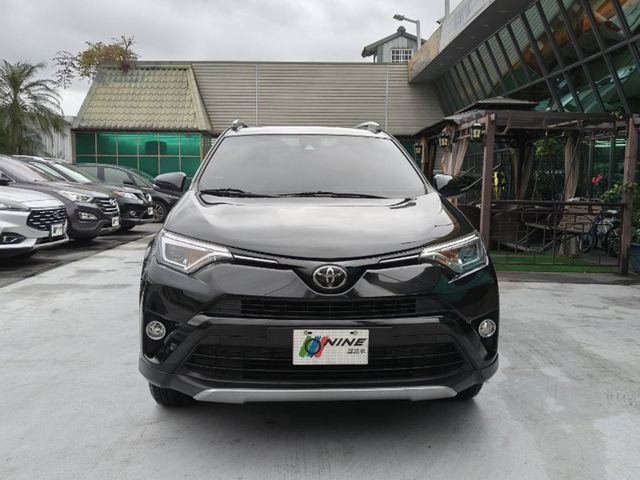 TOYOTA豐田 RAV4  第3張相片