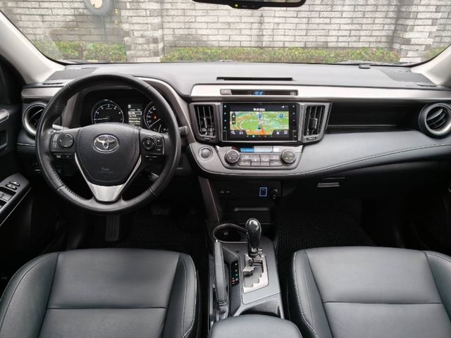 TOYOTA豐田 RAV4  第5張相片