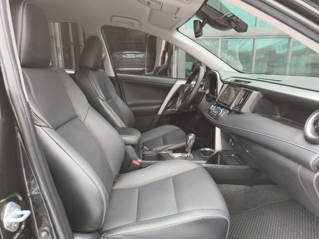 TOYOTA豐田 RAV4  第9張相片