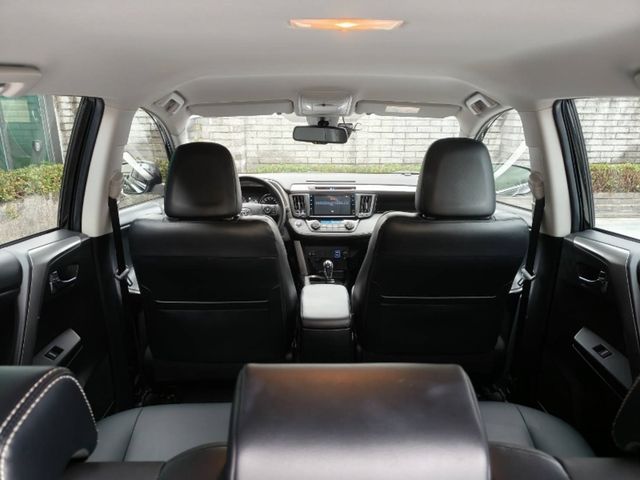 TOYOTA豐田 RAV4  第12張相片