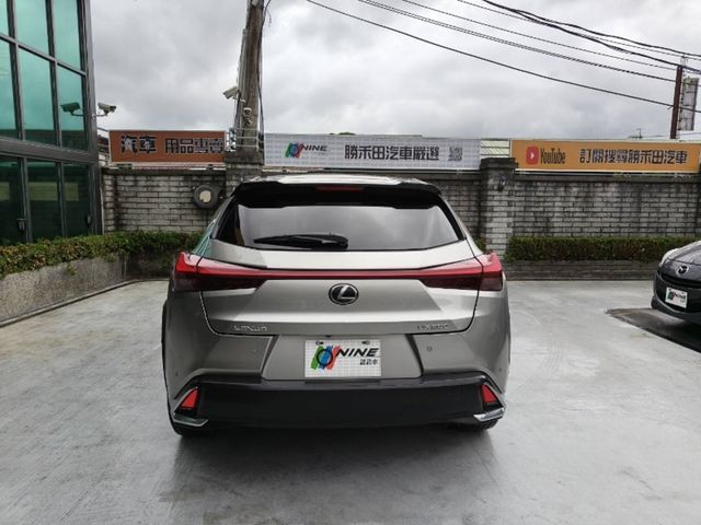 LEXUS凌志 UX200  第4張相片