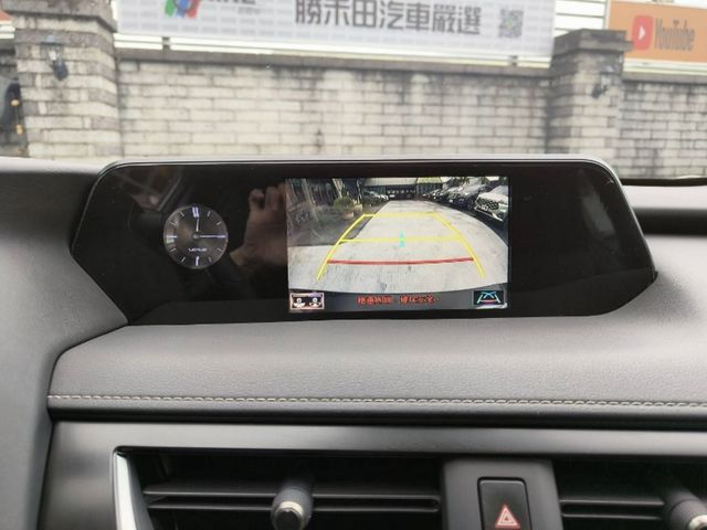 LEXUS凌志 UX200  第7張相片