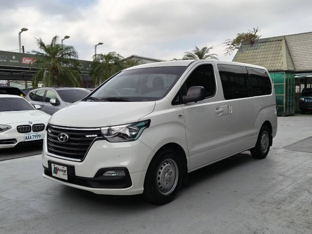 HYUNDAI現代 GRAND STAREX  第1張相片