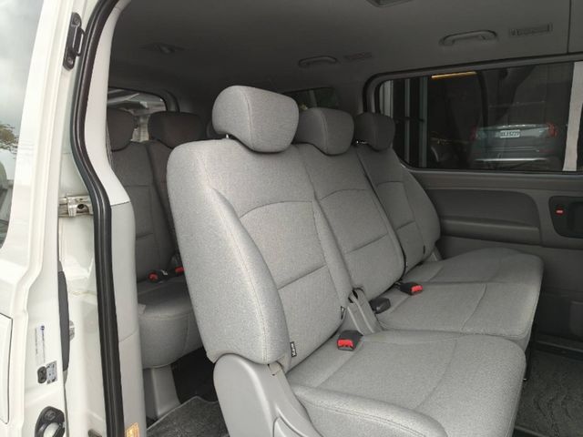 HYUNDAI現代 GRAND STAREX  第12張相片