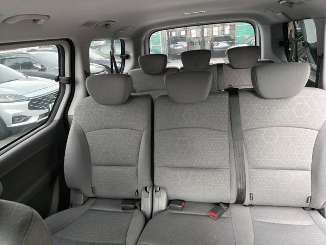 HYUNDAI現代 GRAND STAREX  第14張相片