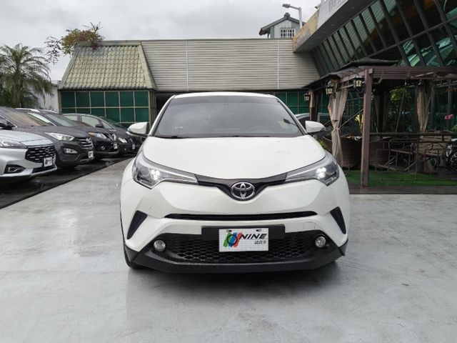 TOYOTA豐田 C-HR  第3張相片