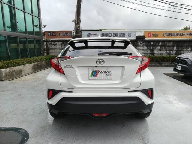 TOYOTA豐田 C-HR  第4張相片