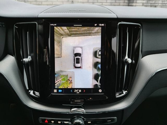 VOLVO富豪 XC60  第12張相片