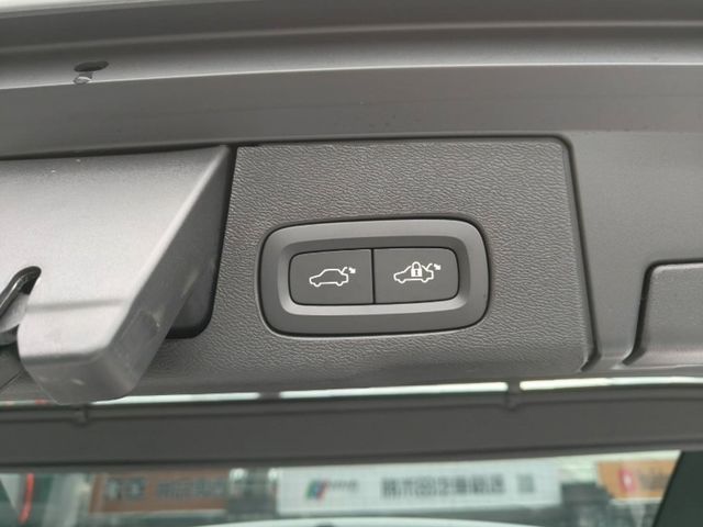 VOLVO富豪 XC60  第14張相片