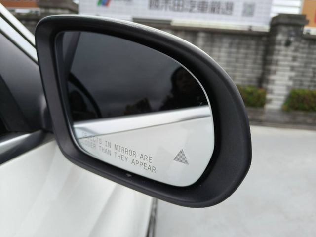 M-BENZ賓士 GLC300 AMG COUPE  第9張相片